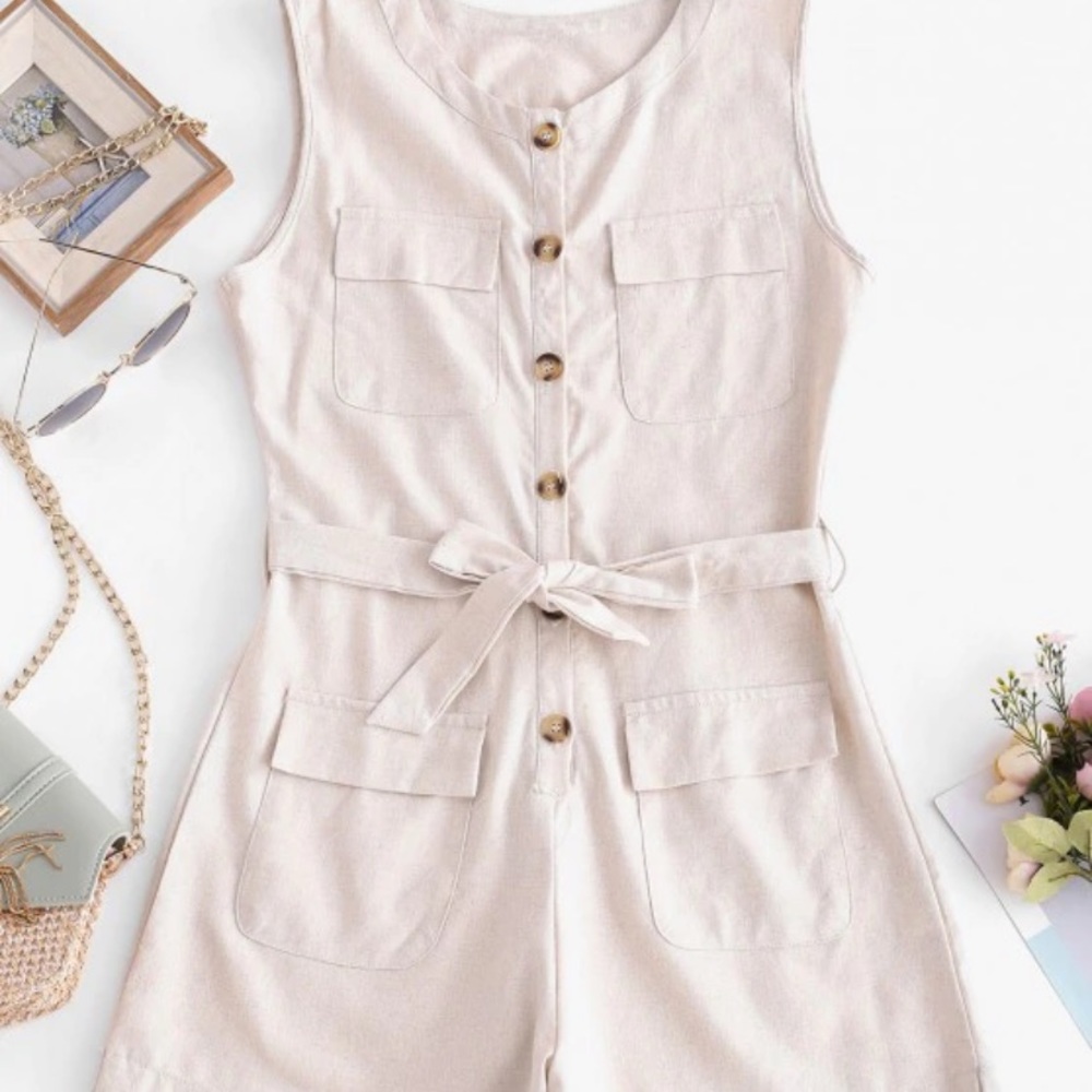 Half buttoned belted flap pocket cargo romper